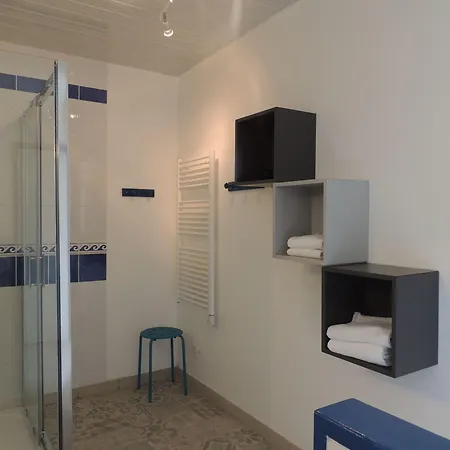 D'hotes Les Pieris 3*