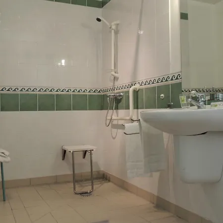 D'hotes Les Pieris 3*