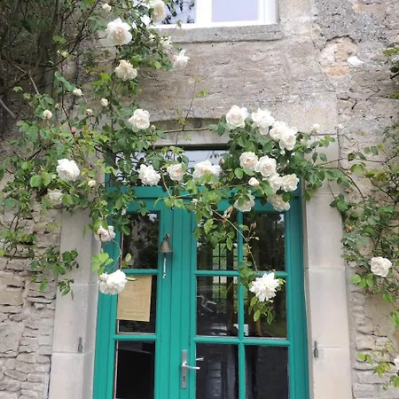 לינה וארוחת בוקר D'hotes Les Pieris גראנדקמפ-מייס