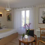 ベッド・アンド・ブレックファスト D'hotes Les Pieris 3*