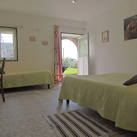 B&B D'hotes Les Pieris 그랑캉프-메지