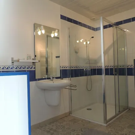 D'hotes Les Pieris B&B 그랑캉프-메지