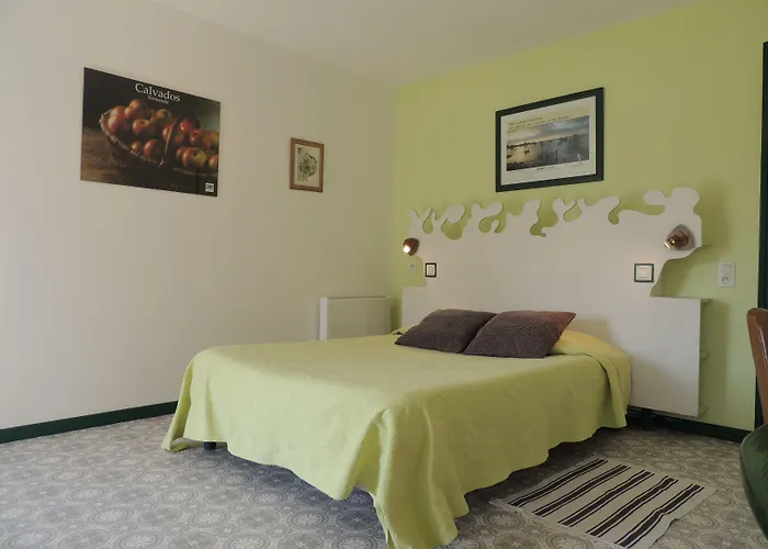D'hotes Les Pieris Bed & Breakfast 3*