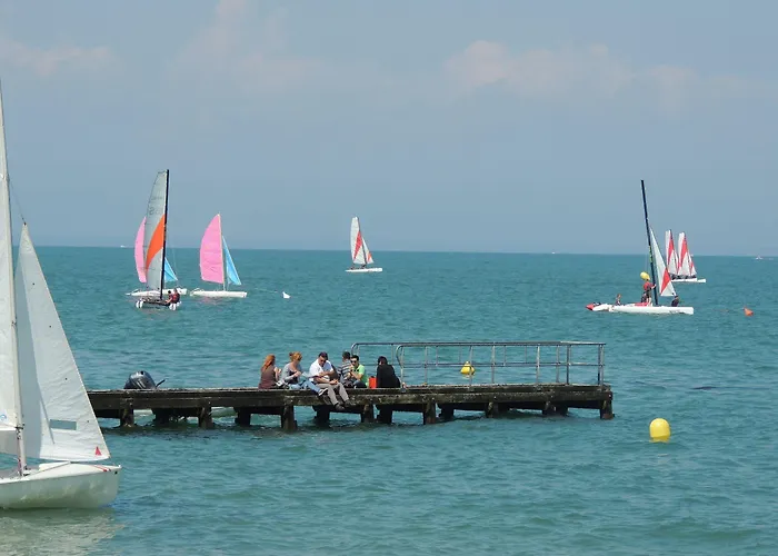 D'hotes Les Pieris Grandcamp-Maisy