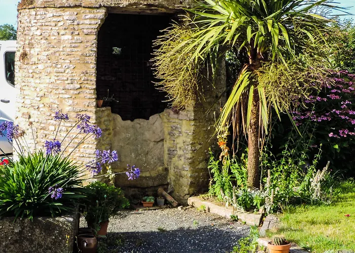 D'hotes Les Pieris Bed & Breakfast Grandcamp-Maisy